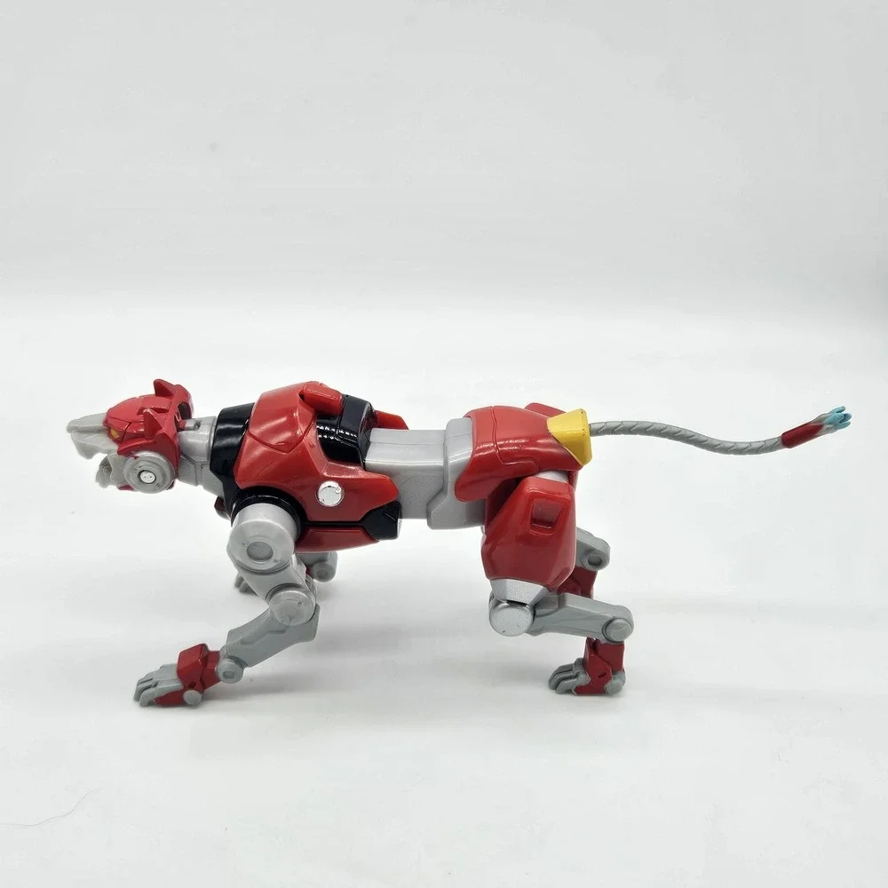 Playmates Voltron Legendary Defender Red Lion Action Figure Robot 2017 WL6319